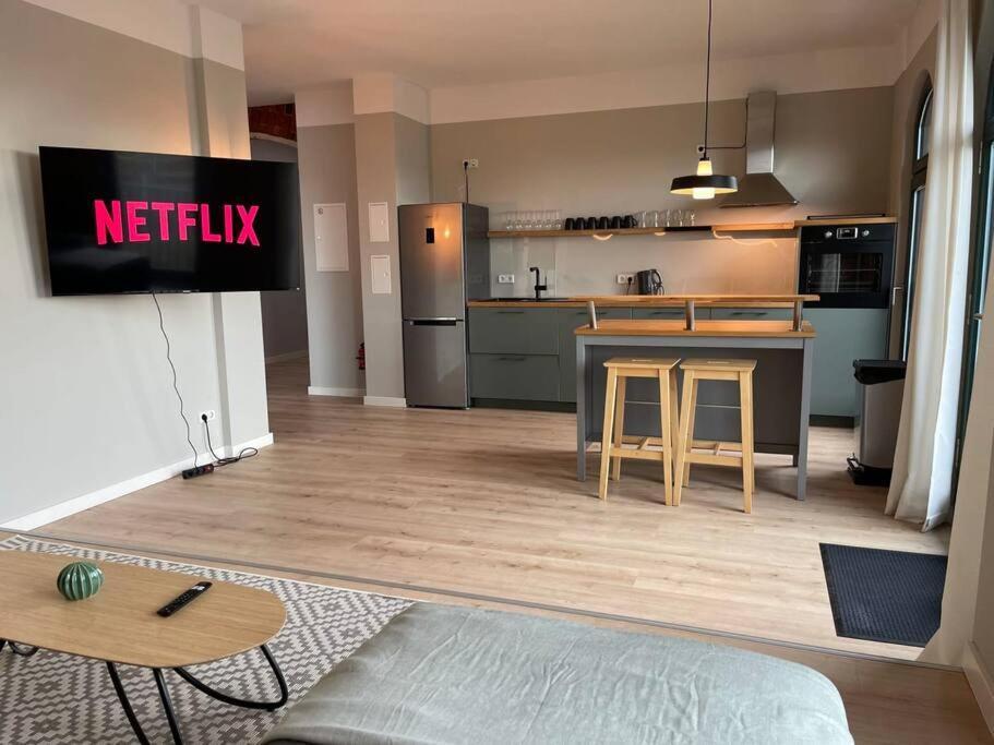 Loft 7 15Min Hbf 2Br Smart Tv Wifi Apartman Lipcse Kültér fotó