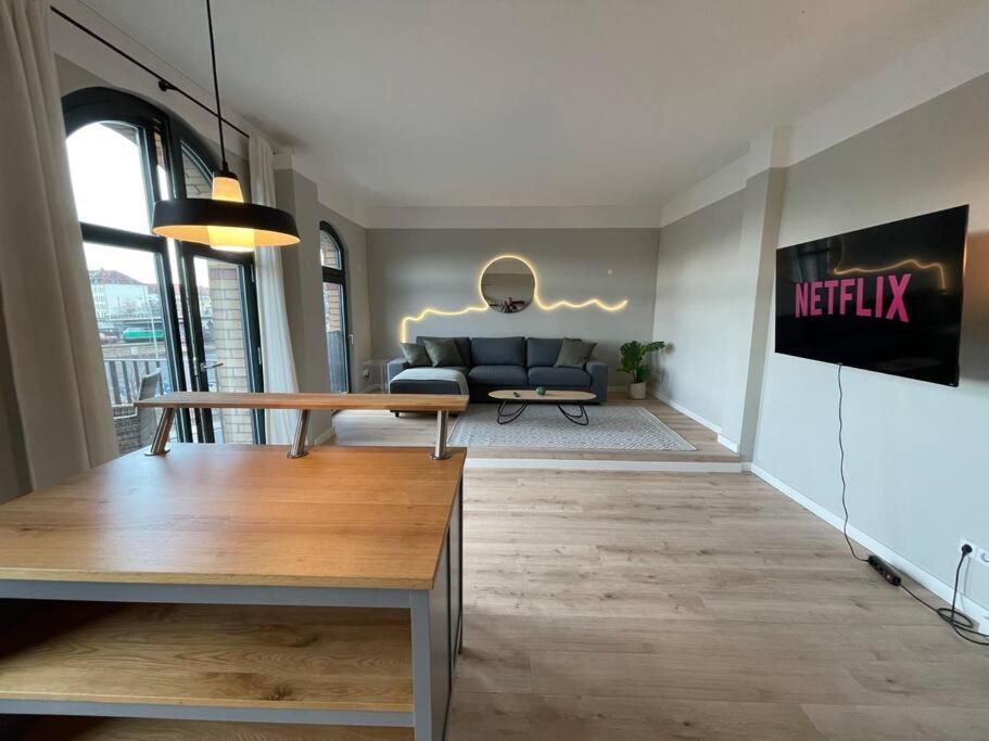 Loft 7 15Min Hbf 2Br Smart Tv Wifi Apartman Lipcse Kültér fotó